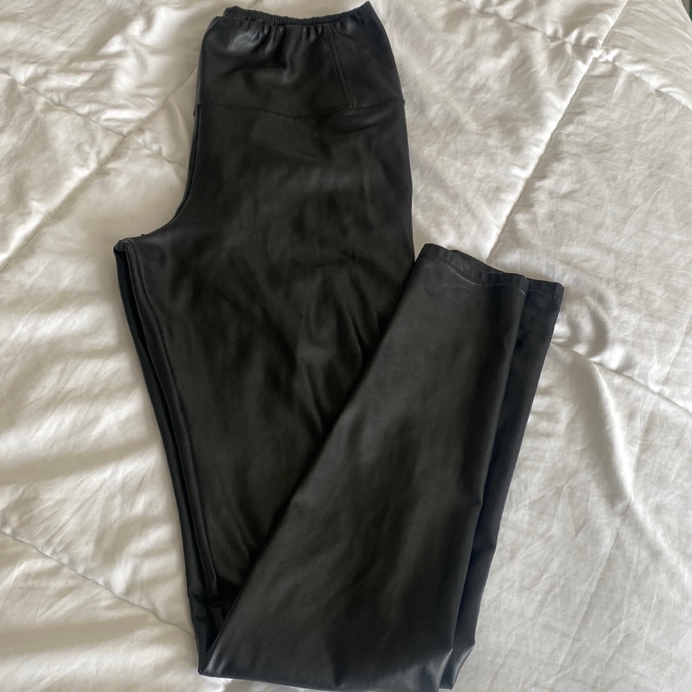 Wilfred Free black leather leggings